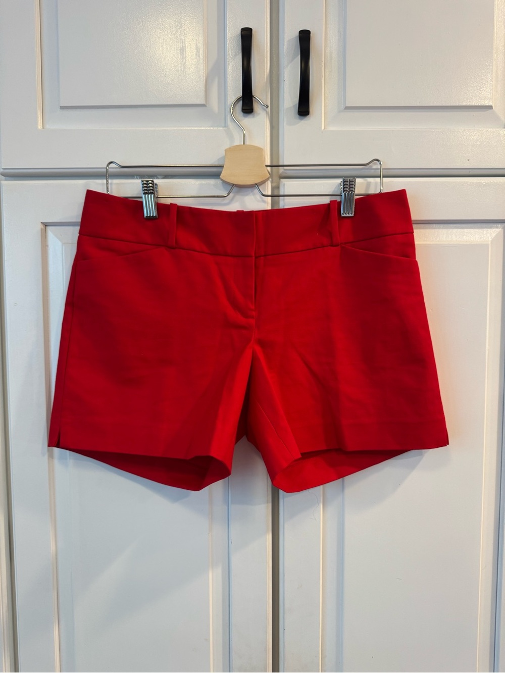 The‎ Limited Red Women's Tailored Shorts